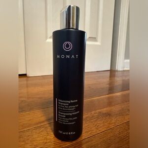 VOLUMIZING REVIVE SHAMPOO